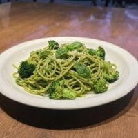 MASSA COM BRÓCOLIS (1 PESSOA)